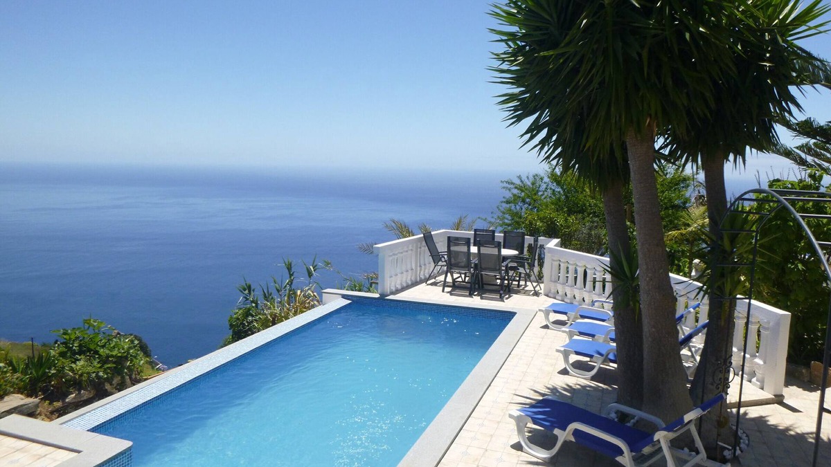 Calheta Villa | Blue Sea Cottage Villa. Magnificent Ocean view. Private Heated Pool. Quiet. AC