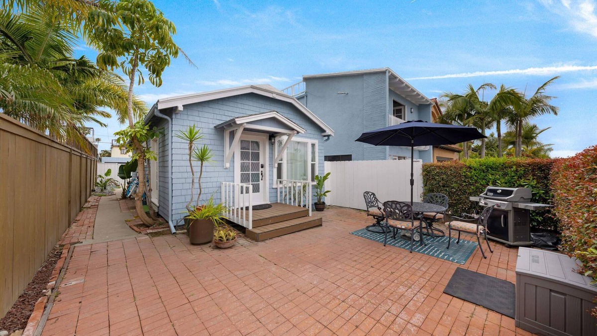 Beach Barber Tract Apartment | Blue Sky Bungalow Sum