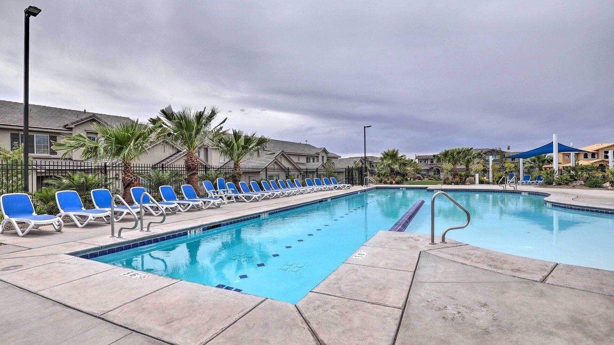 Sienna Hills House | 'Blue Sky Get-a-Way' Townhome w/Patio, Grill