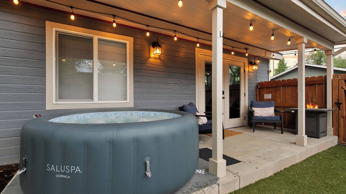 Central Colorado Springs House | Blue Spruce-Close to DT-Hot Tub-Newly Remodeled