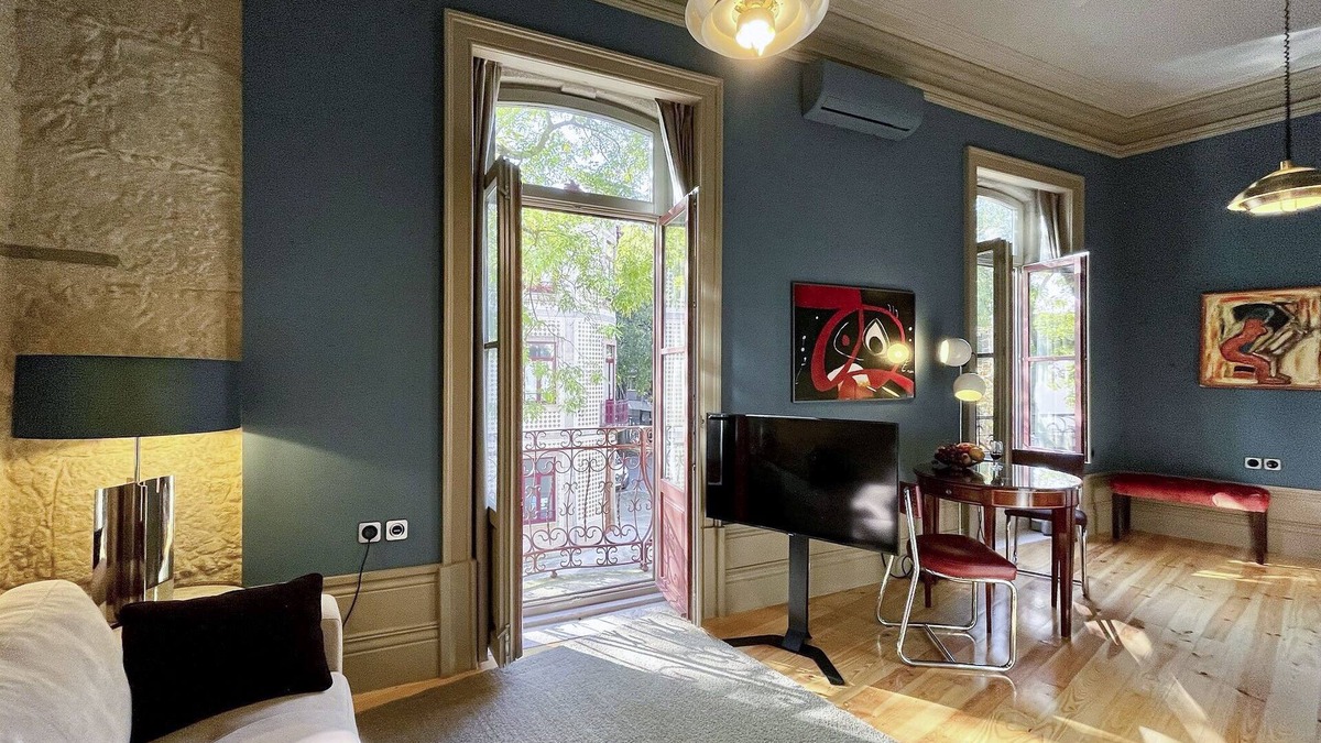 Bonfim Apartment | Blue Studio in our Art Nouveau Townhouse
