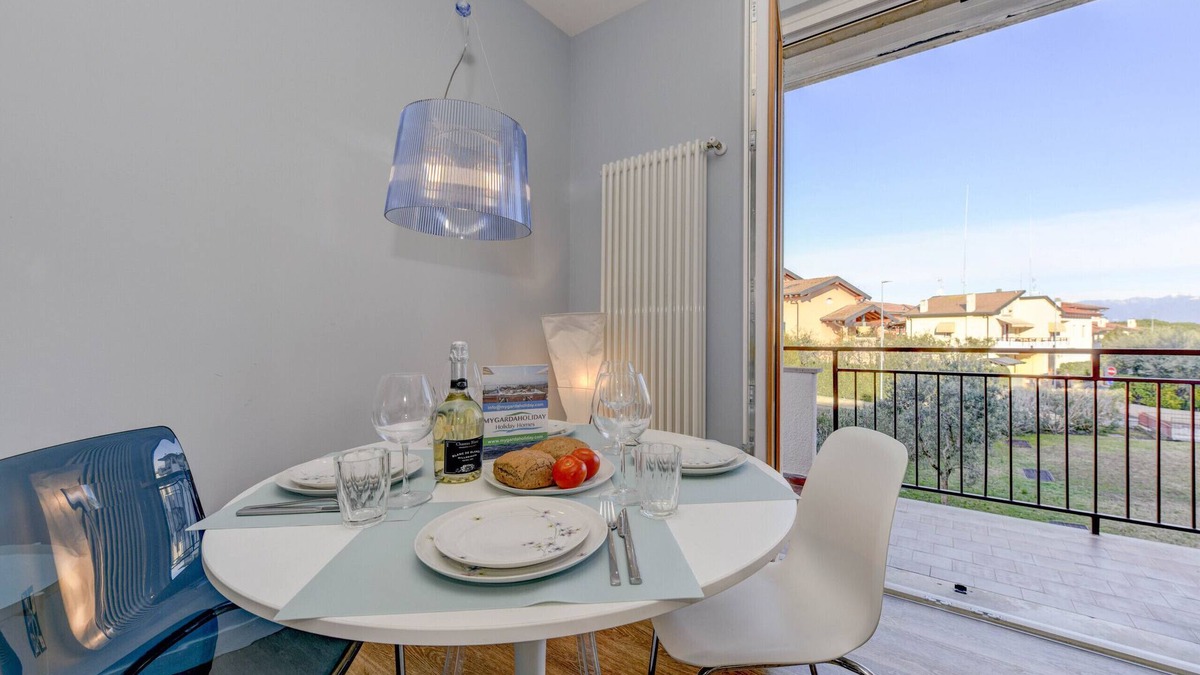 Colombare Apartment | Blue Suite Apartment Sirmione