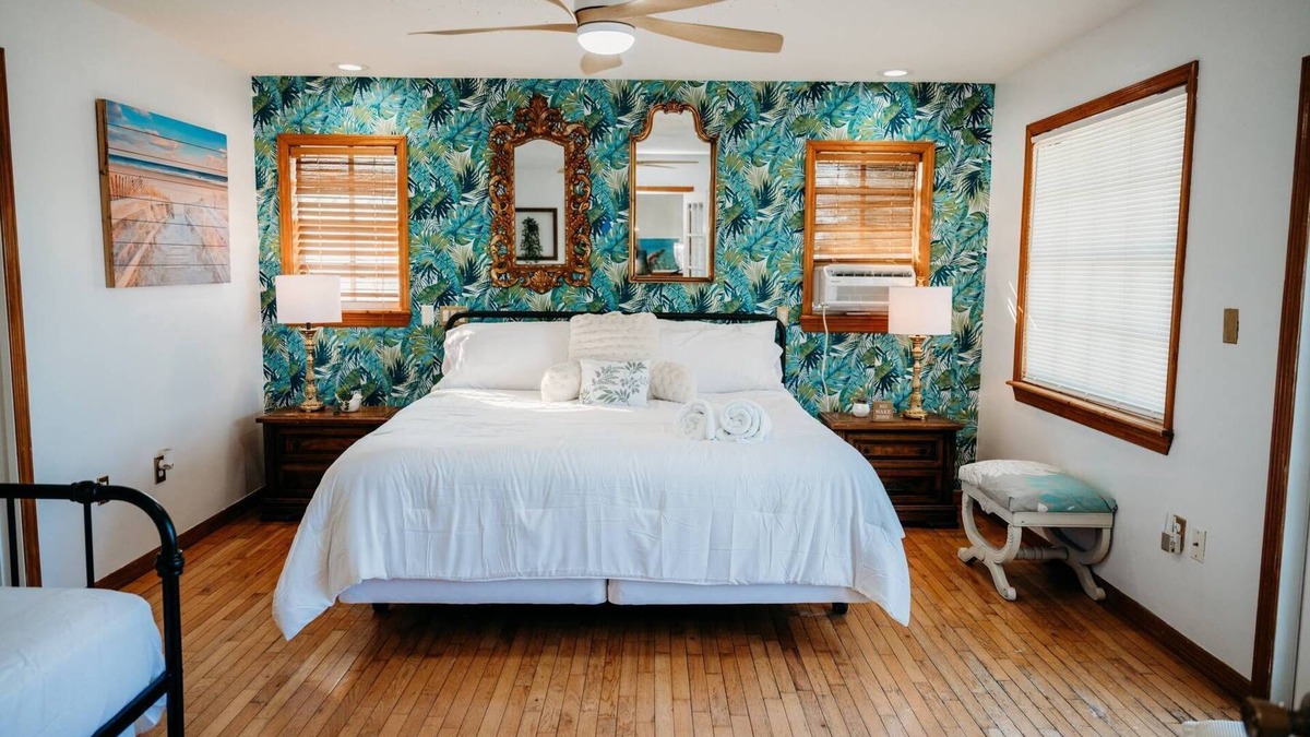 Melbourne Beach House | Blue Tropical Haven. Romantic Oceanfront Escape
