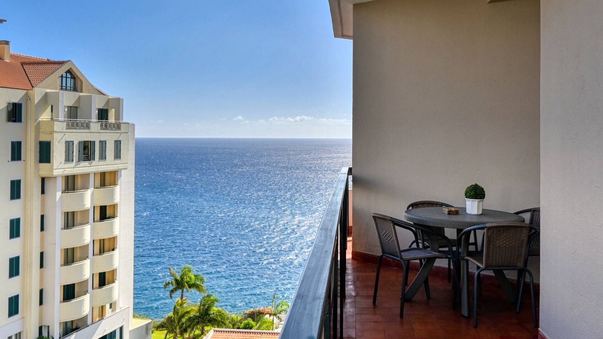 Sao Martinho Apartment | Blue View, a Home in Madeira