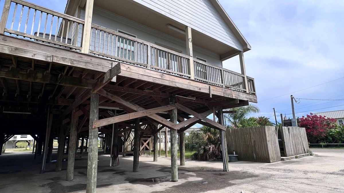 Grand Isle Villa | Blue Water Villa G - Coastal Realty Group