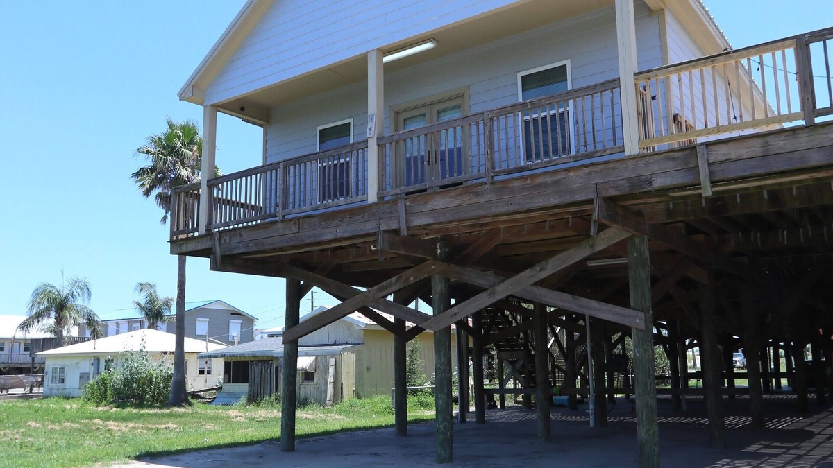Grand Isle House | Blue Water Villa I - Coastal Realty Group