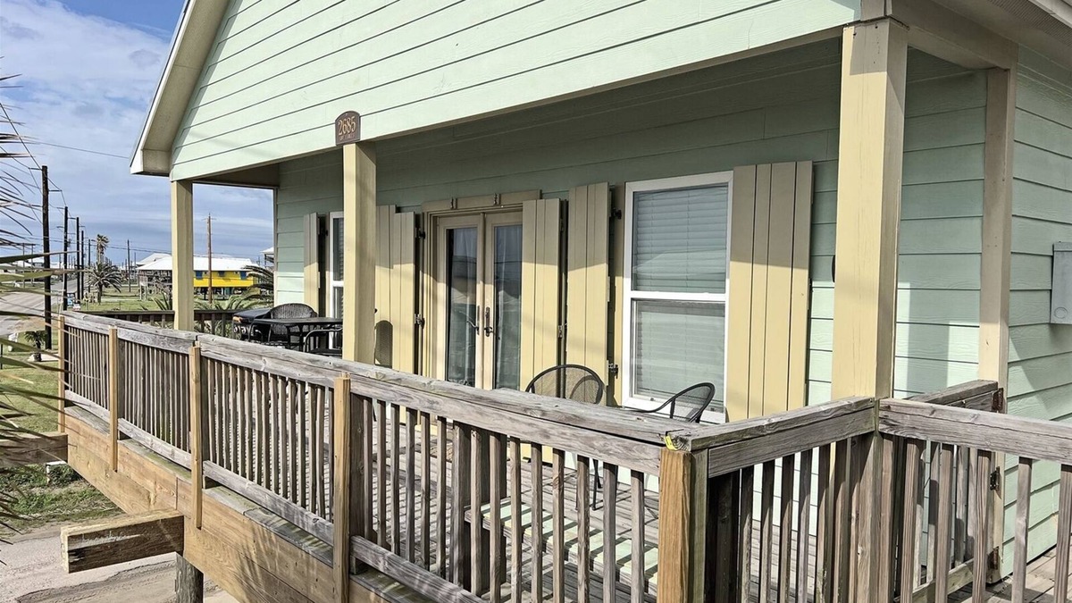 Grand Isle House | Blue Water Villa J - Y-Knot - Beach Access - Island Realty