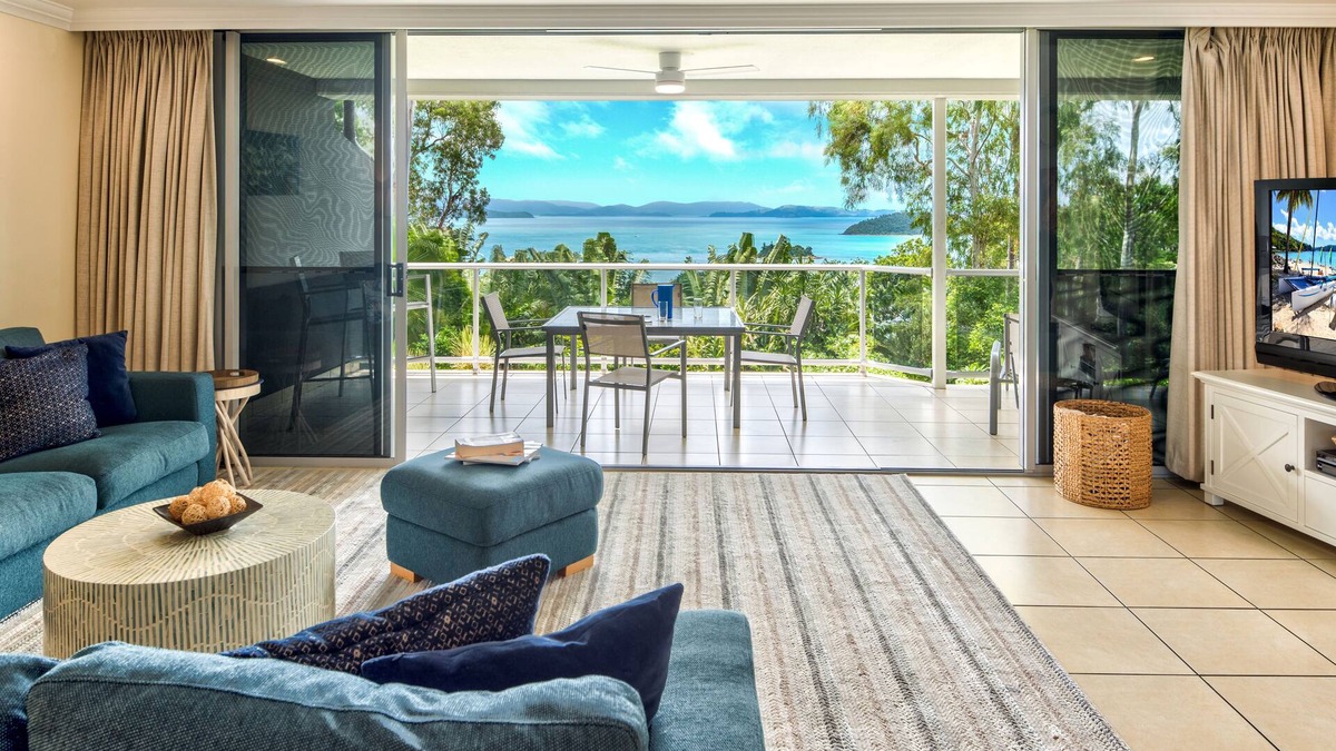 Hamilton Island Apartment | Blue Waters Views