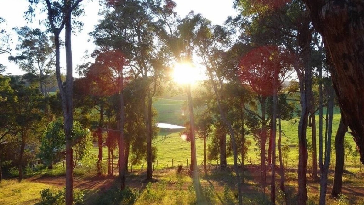 Nannup House | Blue Wren Retreat, Nannup - "Resting Place"