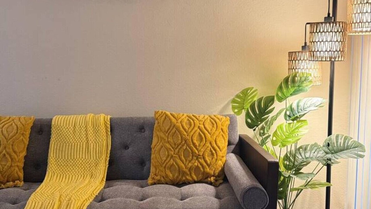 Astrodome Apartment | Bluebeam 1 Bed near Medical Center & NRG with Pool