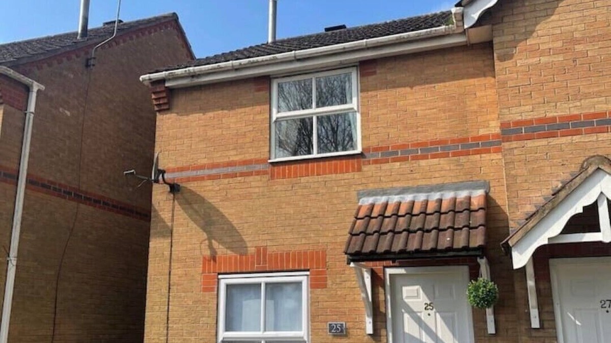 Scunthorpe House | Bluebell House