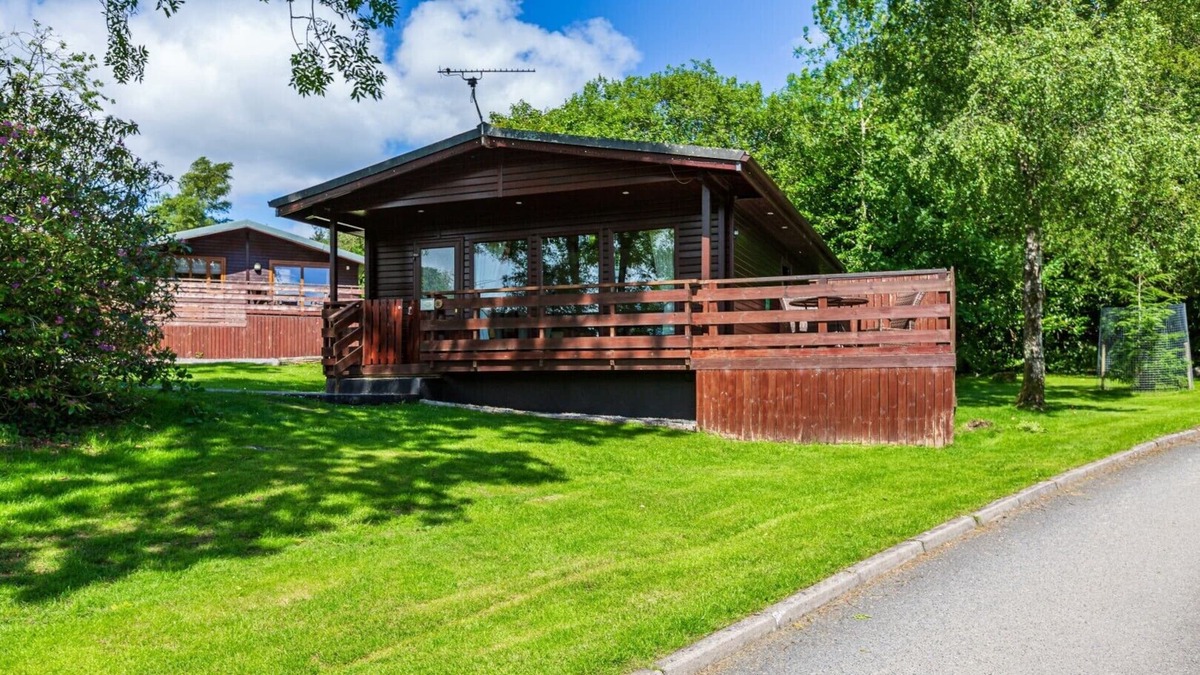 Newton Stewart House | Bluebell Lodge 2 with Hot Tub, Newton Stewart