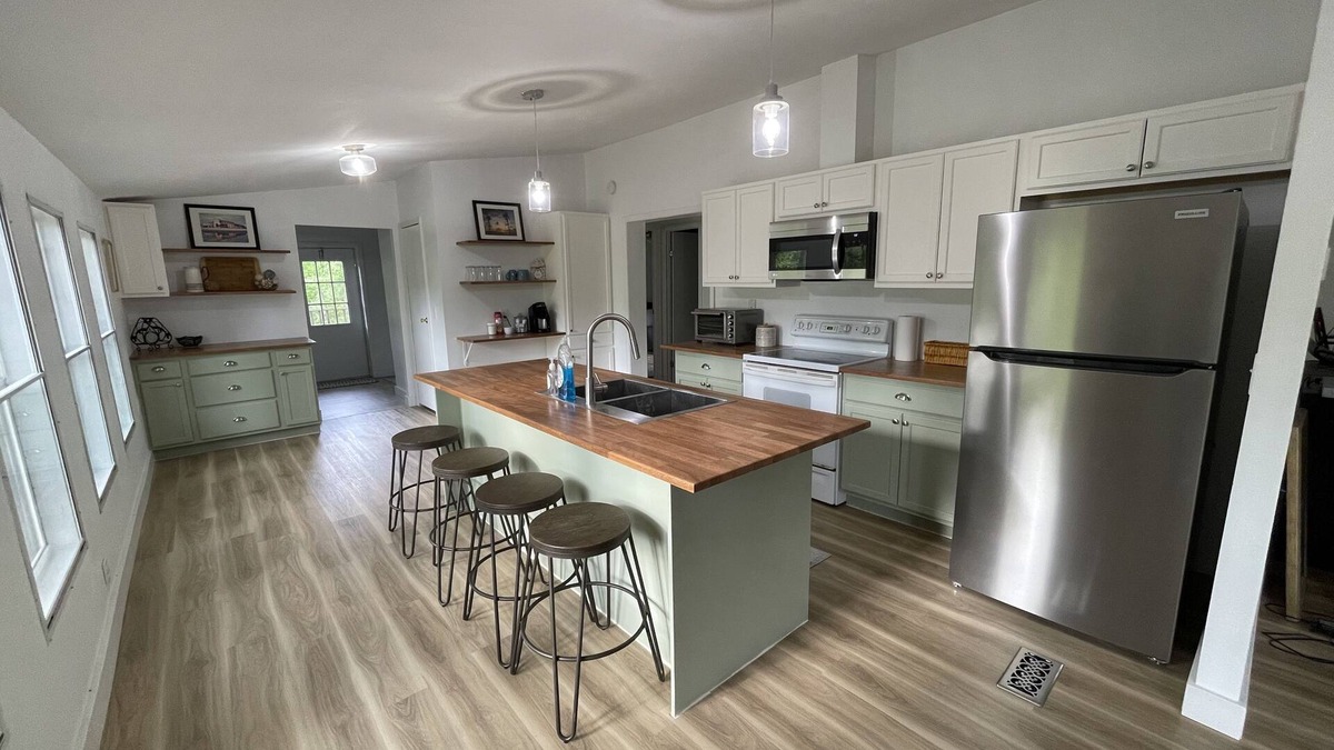Gulfport House | Blueberry Hill - Peaceful get away for the whole family!