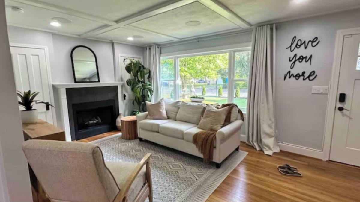 Chattanooga House | Bluebird Abode Stand Alone House 3 Bed 2 Full Bath with a Gym & Pet Friendly