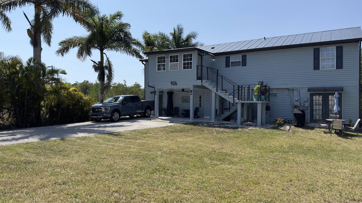 Everglades City Apartment | BlueCrab in CrabVille 936 Panther Creek LN Everglades City, FL 34139