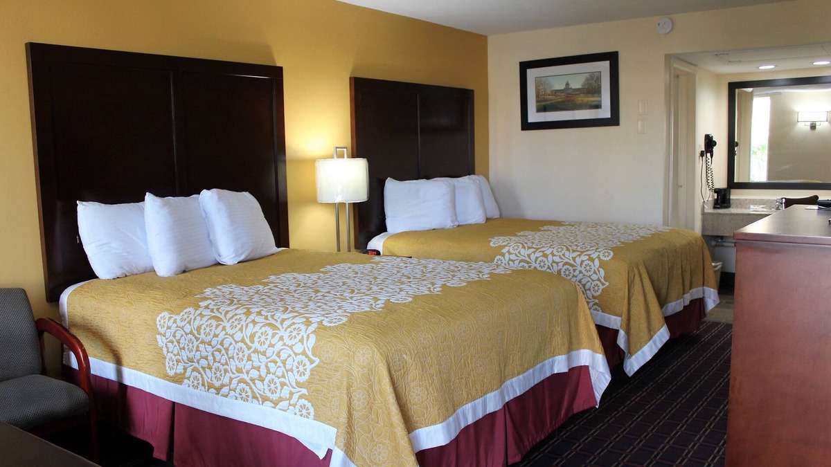 Frankfort Hotel | Bluegrass Inn