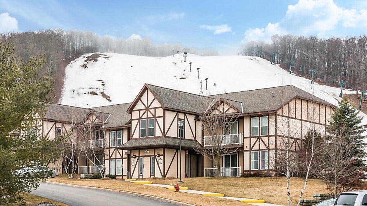Boyne Falls Condo | Bluegreen Mountain Run at Boyne 1 Bedroom Condo