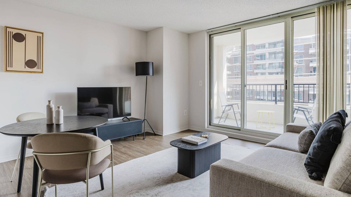 Ballston Apartment | Blueground | Ballston, pool, nr Arlington National Cemetery