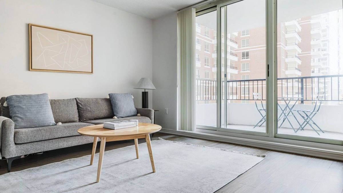 Ballston Apartment | Blueground | Ballston, pool, nr Arlington Park