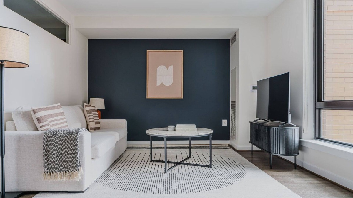 Ballston Apartment | Blueground | Ballston, pool, nr Arlington Park