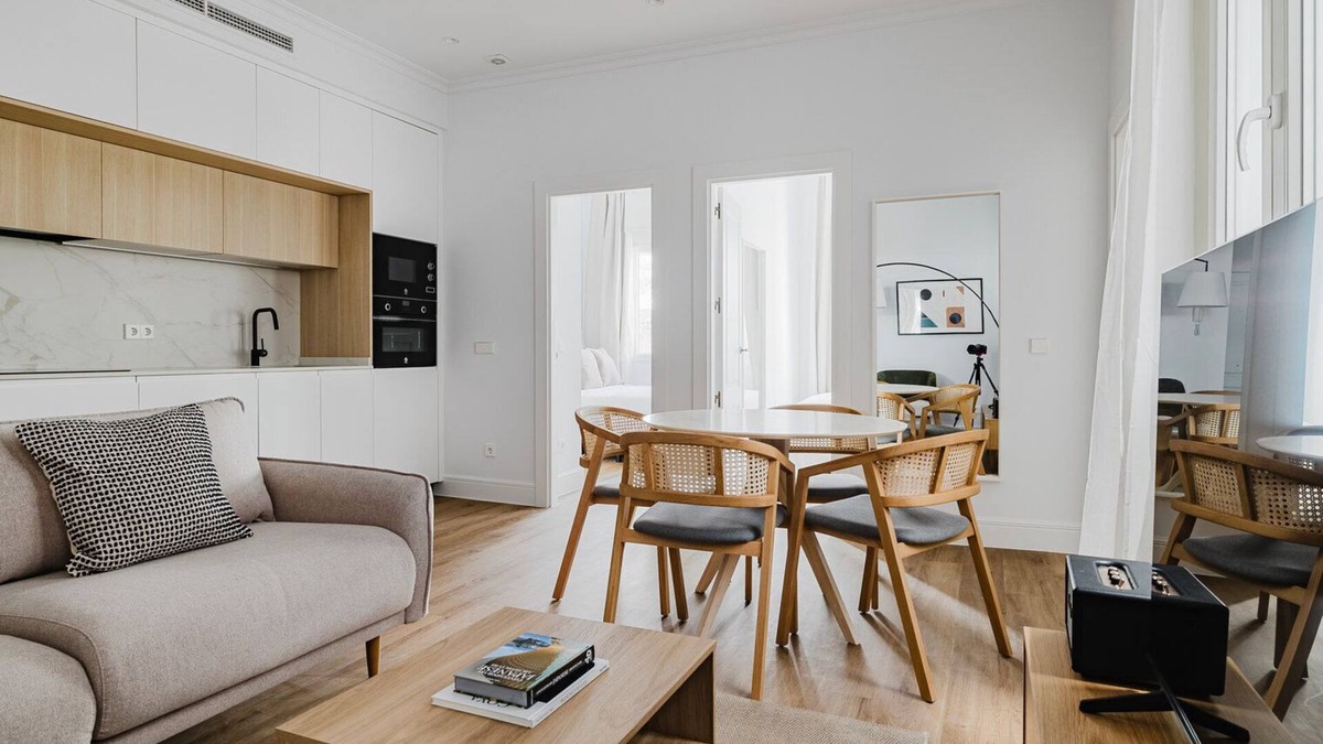 Nueva Espana Apartment | Blueground | Bernabeu, AC & w/d, nr stadium