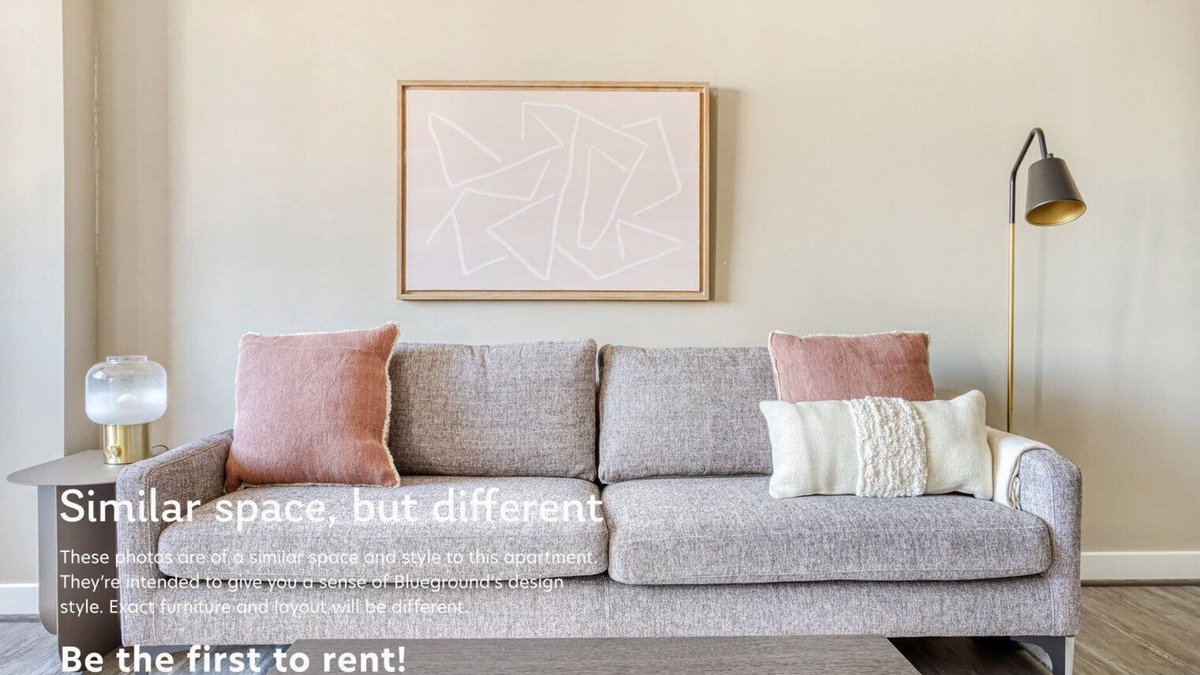 Court House Apartment | Blueground | Clarendon, pool, nr Arlington Park