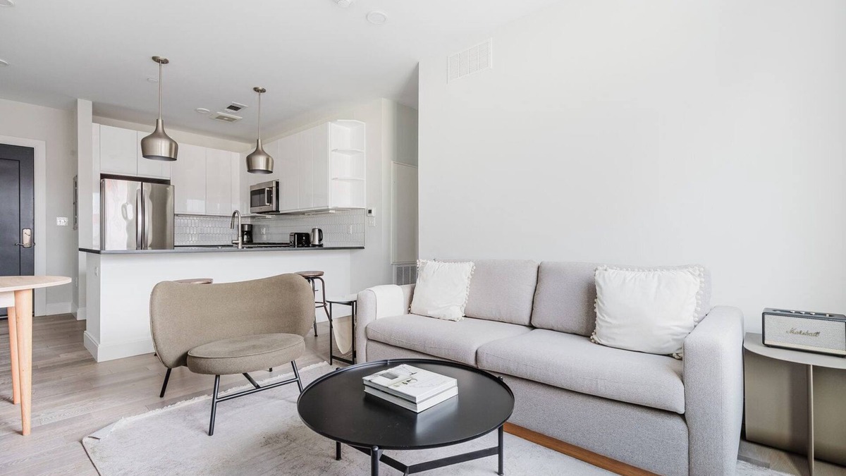 East Boston Apartment | Blueground | East Boston 2bd apartment