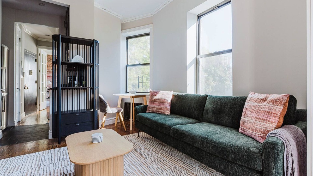 Alphabet City Apartment | Blueground | East Village, AC, w/d, nr Tompkins Sq