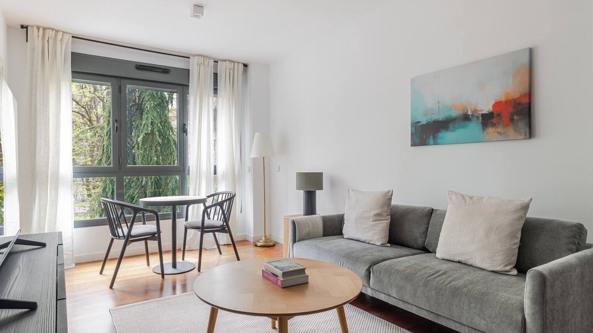 El Viso Apartment | Blueground | El Viso, pool & w/d, nr palace