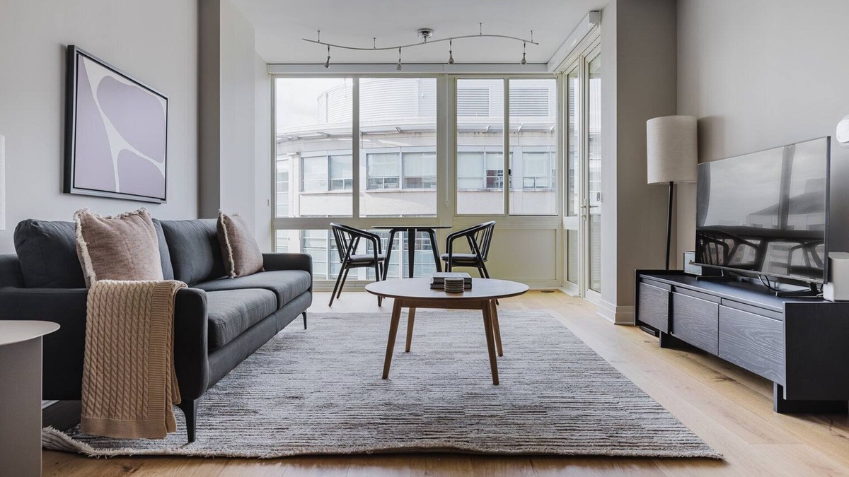Connecticut Ave - K Street Apartment | Blueground | Foggy Bottom 1bd apartment