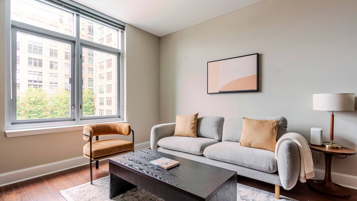Reston Apartment | Blueground | Hunter Mill District, pool, nr Lake Anne