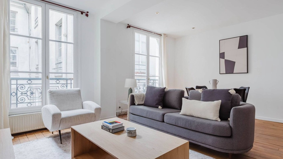 Odeon Apartment | Blueground | Jardin du Luxembourg, fully furnished