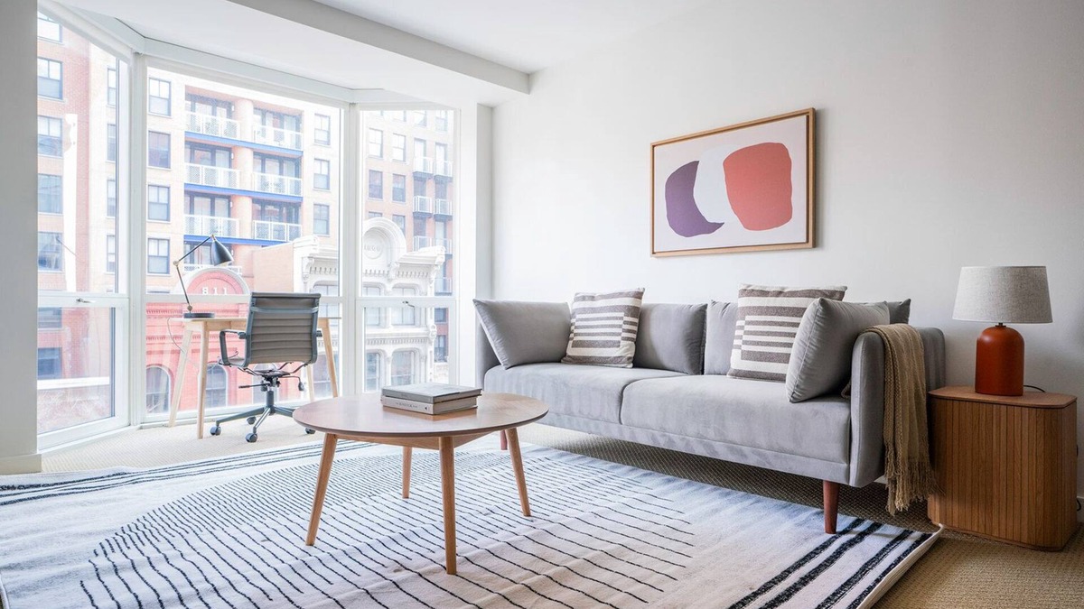 Penn Quarter Apartment | Blueground | Penn Quarter, pool & w/d, nr museums