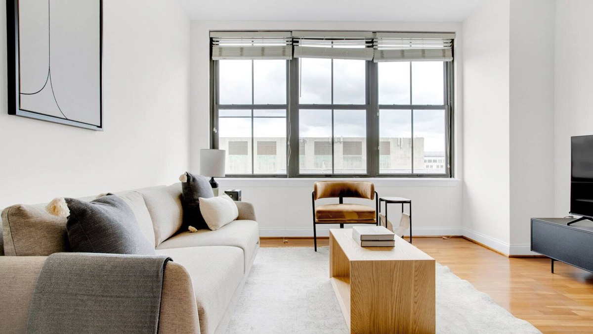 Chinatown Apartment | Blueground | Penn Quarter, rooftop, nr National Mall