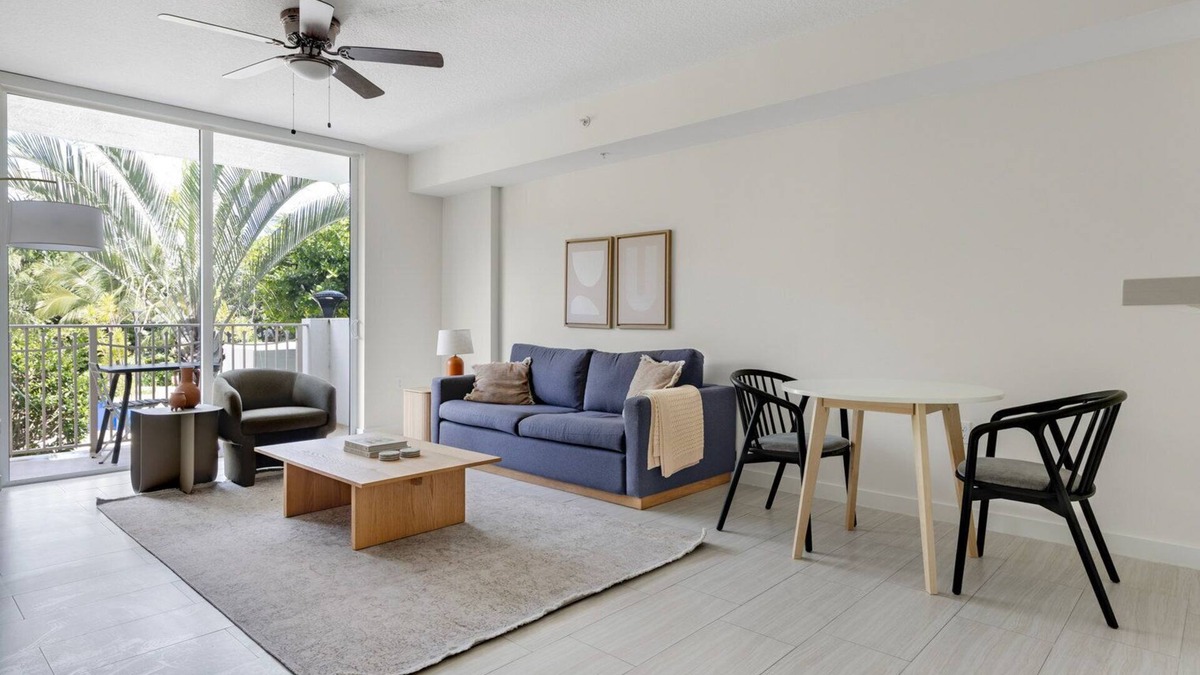 Northeast Miami Apartment | Blueground | Upper East Side, pool, nr Miami Beach