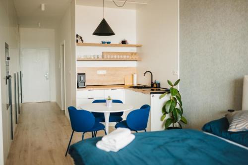 Banka Apartment | BlueWave Apartment Piestany, Lake Slnava View & Free Parking