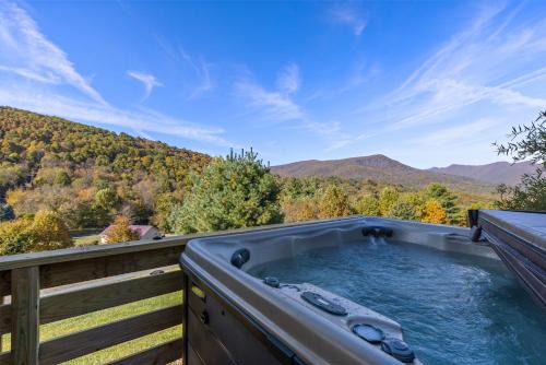 Buck Mountain House | Bluff Mountain Retreat