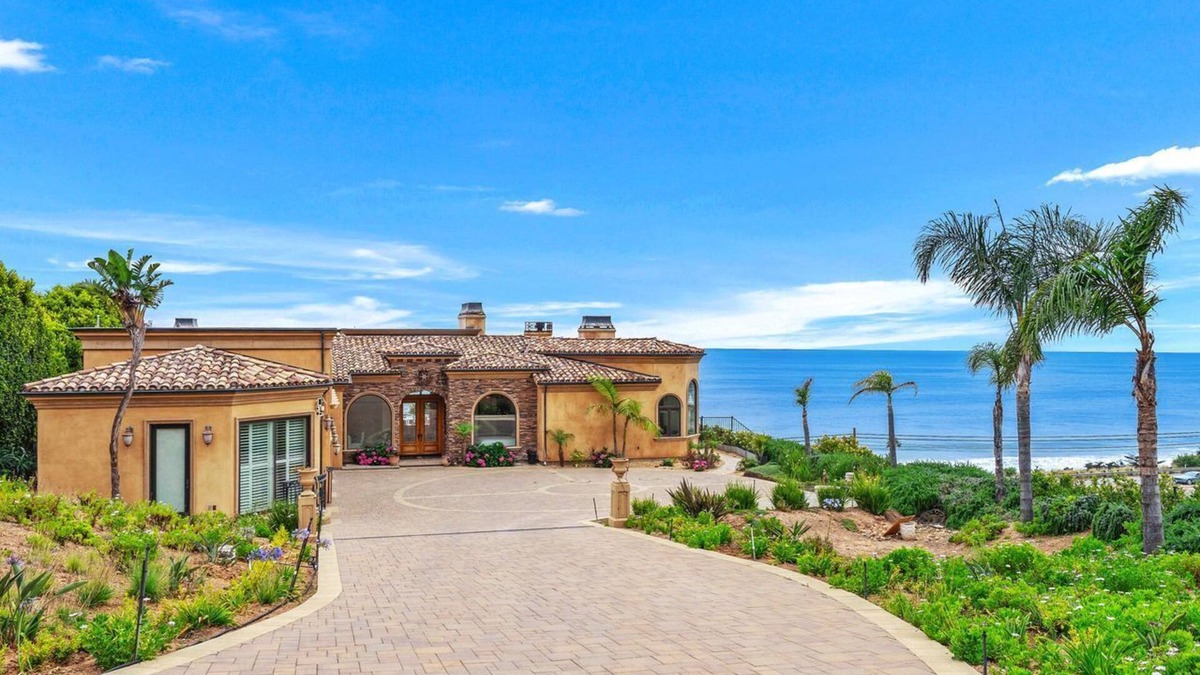 Western Malibu House | Bluff Property - Compound w/Infinity Pool, Ocean Views & Guest House