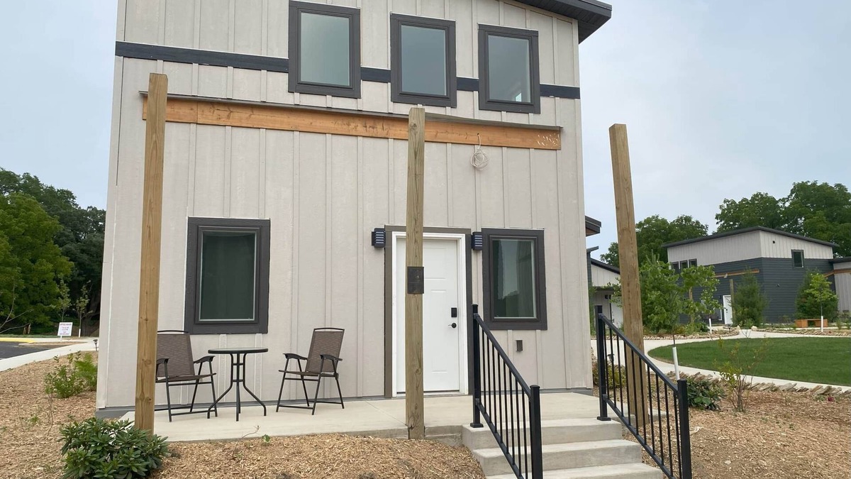 Decorah Cabin | Bluffside Gardens Maple Series Unit #2
