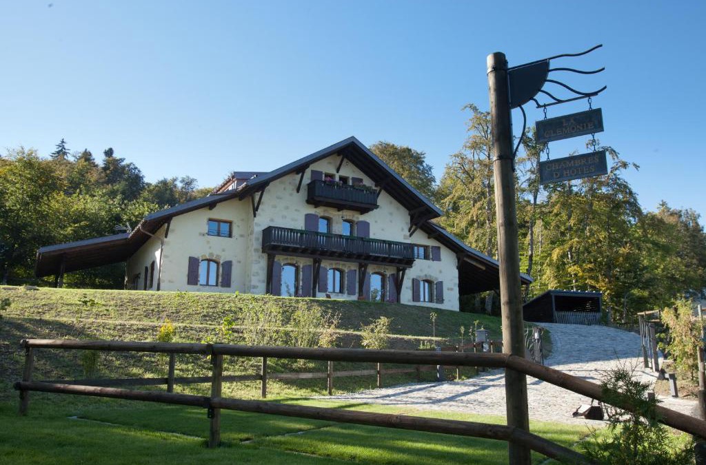 Arzier Bed & Breakfast | BnB La Clemonie