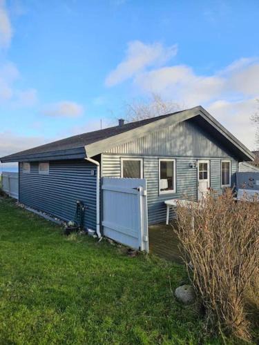 Avernako House | Bo i vandkanten på Avernakø