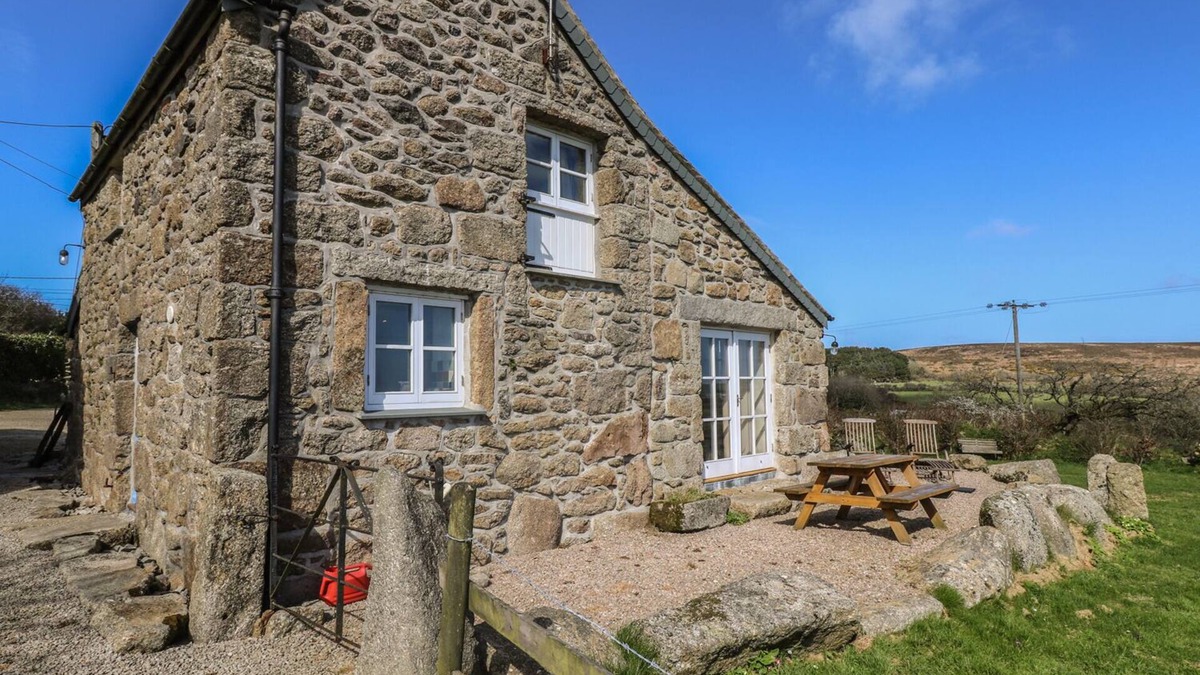 New Mill Cottage | BOAR'S HOUSE, with a garden in Penzance