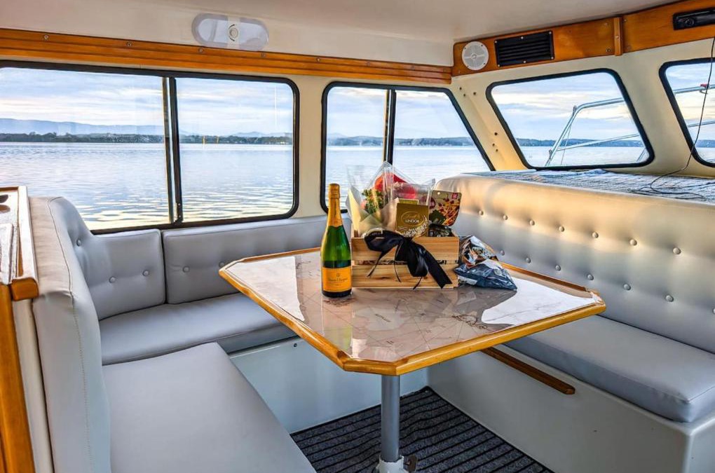 Lake Macquarie City Council House | Boat Experience, Lake Macquarie