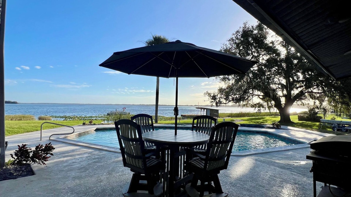 Leesburg House | Boat Friendly & Private Pool Near The Villages