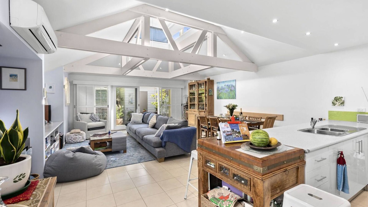 Barwon Heads Villa | Boat House Villa 2 - Walk to the beach, shops, restaurants