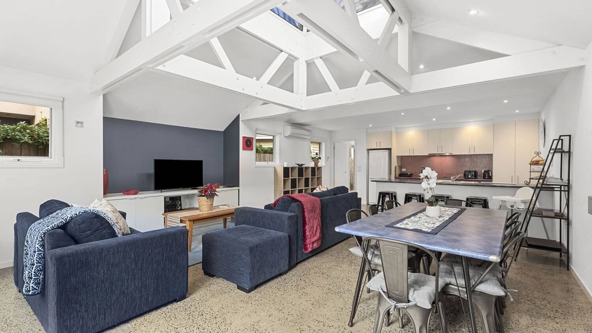 Barwon Heads Villa | Boat House Villa 1 - Central Barwon Heads, beaches, shops, restaurants