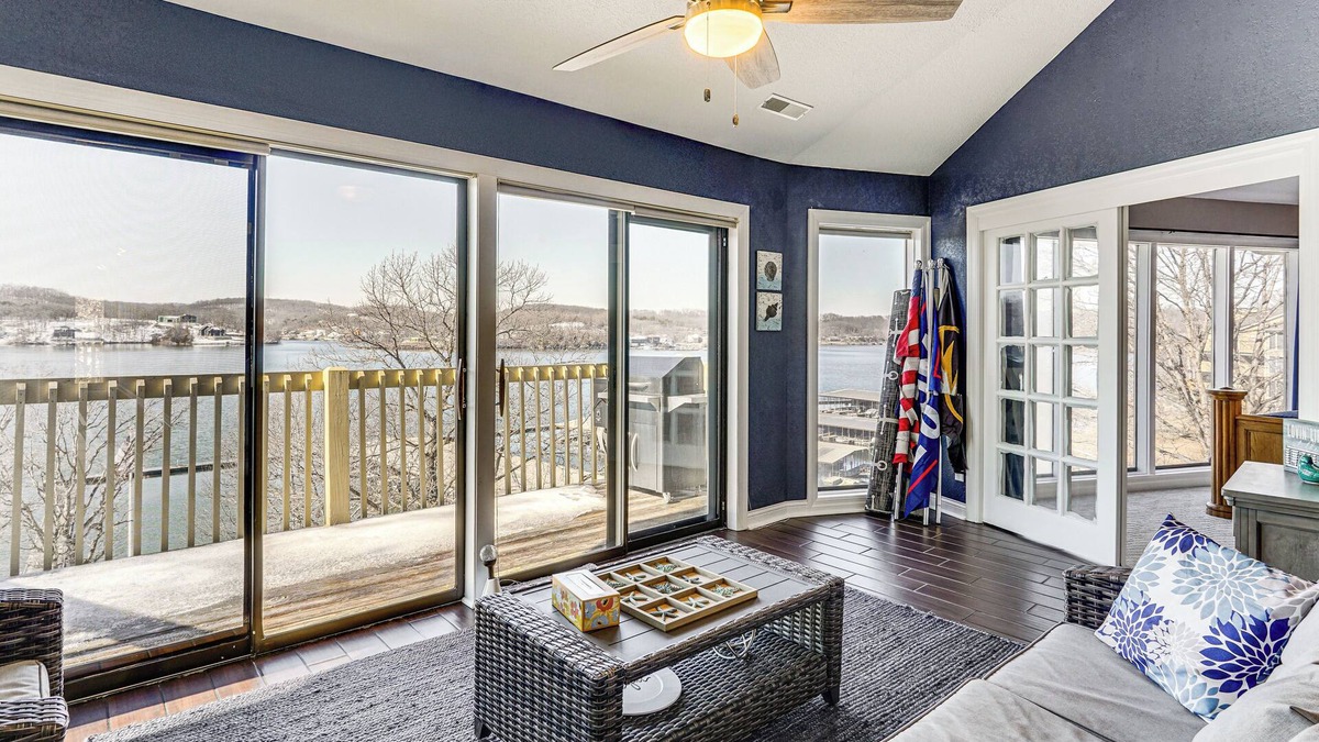 Lake of the Ozarks Condo | Boat, Swim & Enjoy Lake Views: Osage Beach Retreat