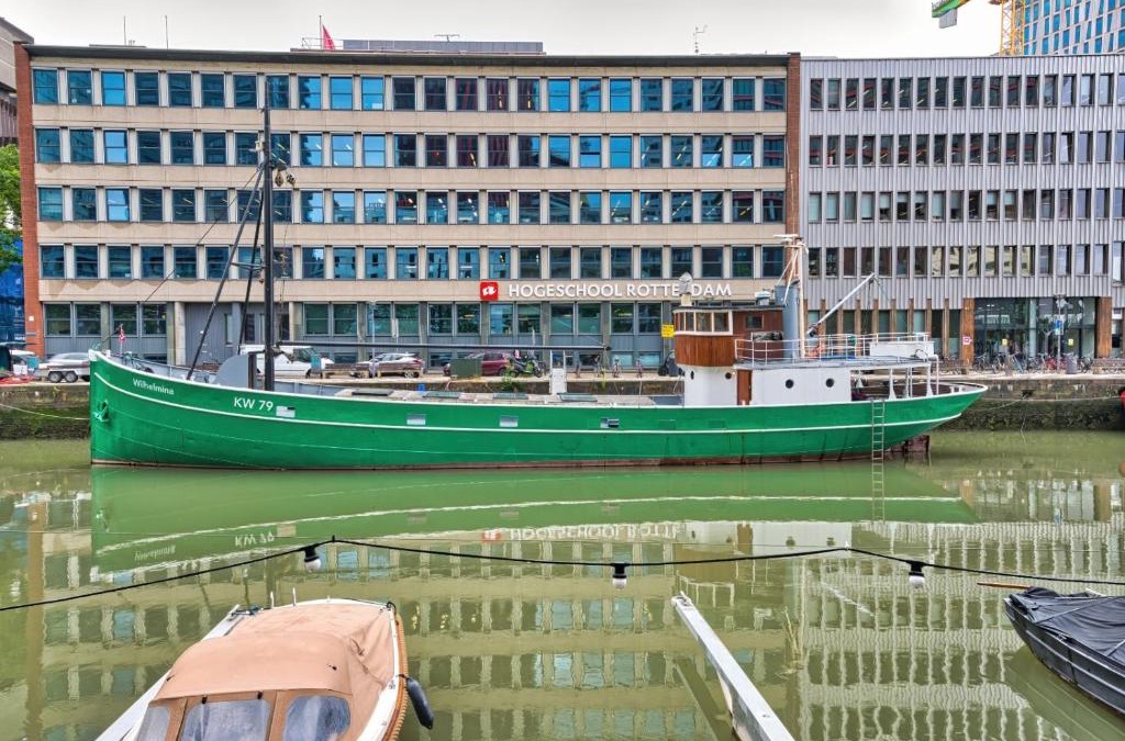 Stadsdriehoek Boat Rental | Boathotel Rotterdam Wilhelmina