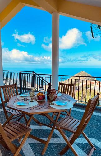 Campanario Apartment | BoaVista- 2 bed house -COSY PANORAMIC -SEA - MOUNTAIN VIEW