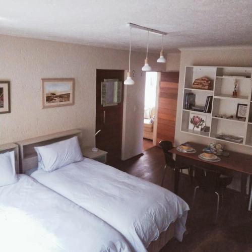 Greater Johannesburg Metropolitan Area Bed & Breakfast | Bobbie B's Kosher BnB